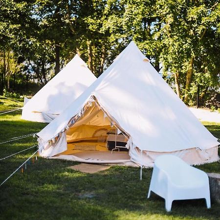 Glamping Mella Muiza Hotel Jurmala Ngoại thất bức ảnh