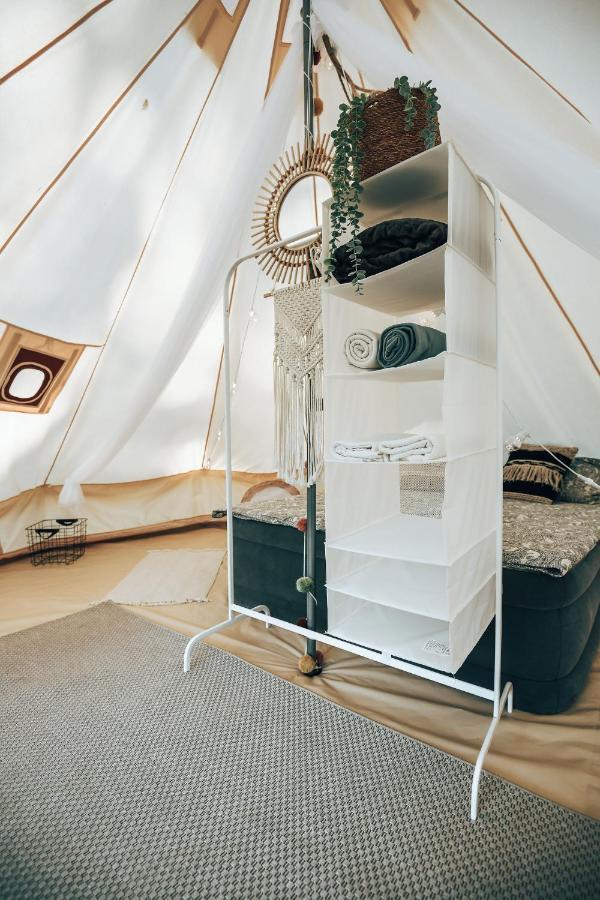 Glamping Mella Muiza Hotel Jurmala Ngoại thất bức ảnh